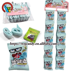 ม้วนหมากฝรั่งกับขนม popping