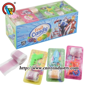 ม้วนขนมเยลลี่เหนียว กับ ของเล่น